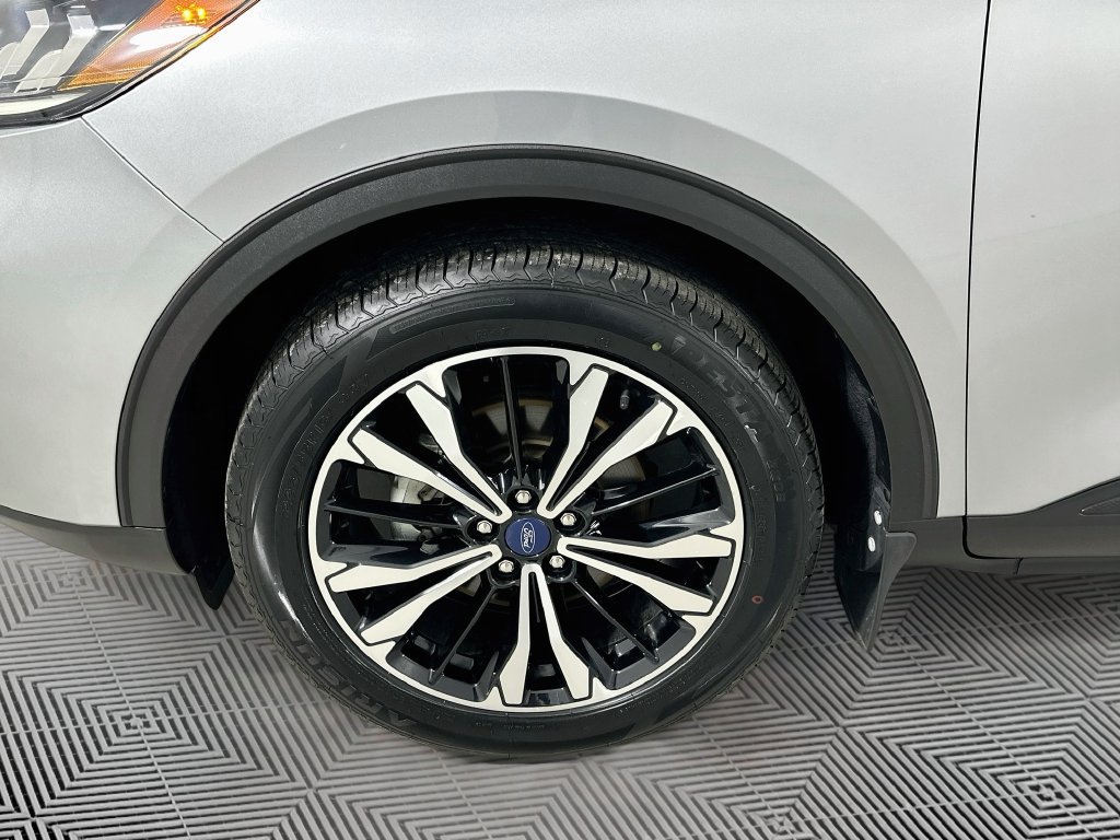 Certified 2021 Ford Escape SE w/ SE Sport Appearance Package AWD/4WD image 25