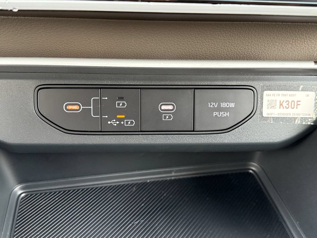 New 2026 Kia Carnival FWD image 18