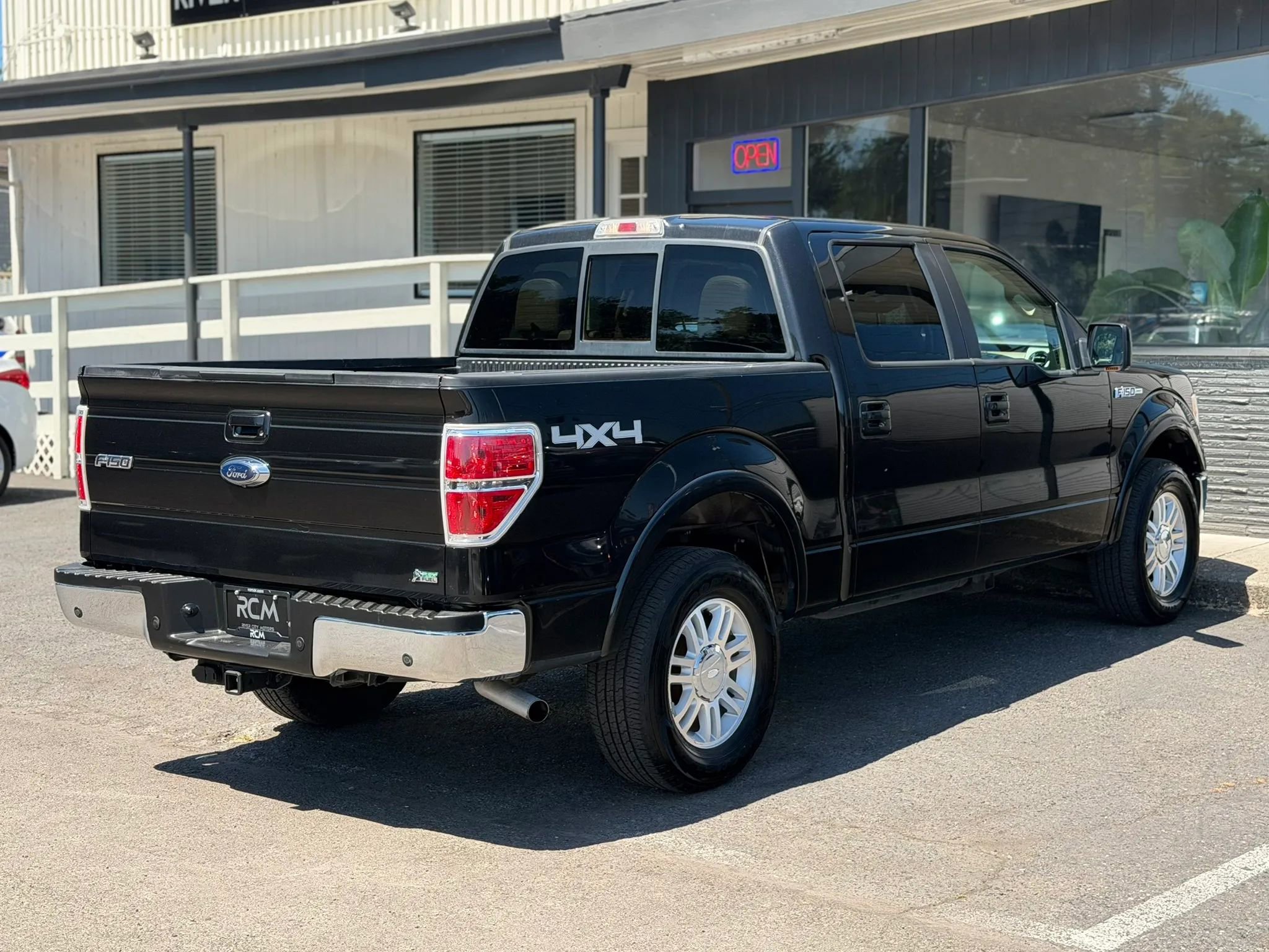 Used 2010 Ford F150 Lariat AWD/4WD image 5