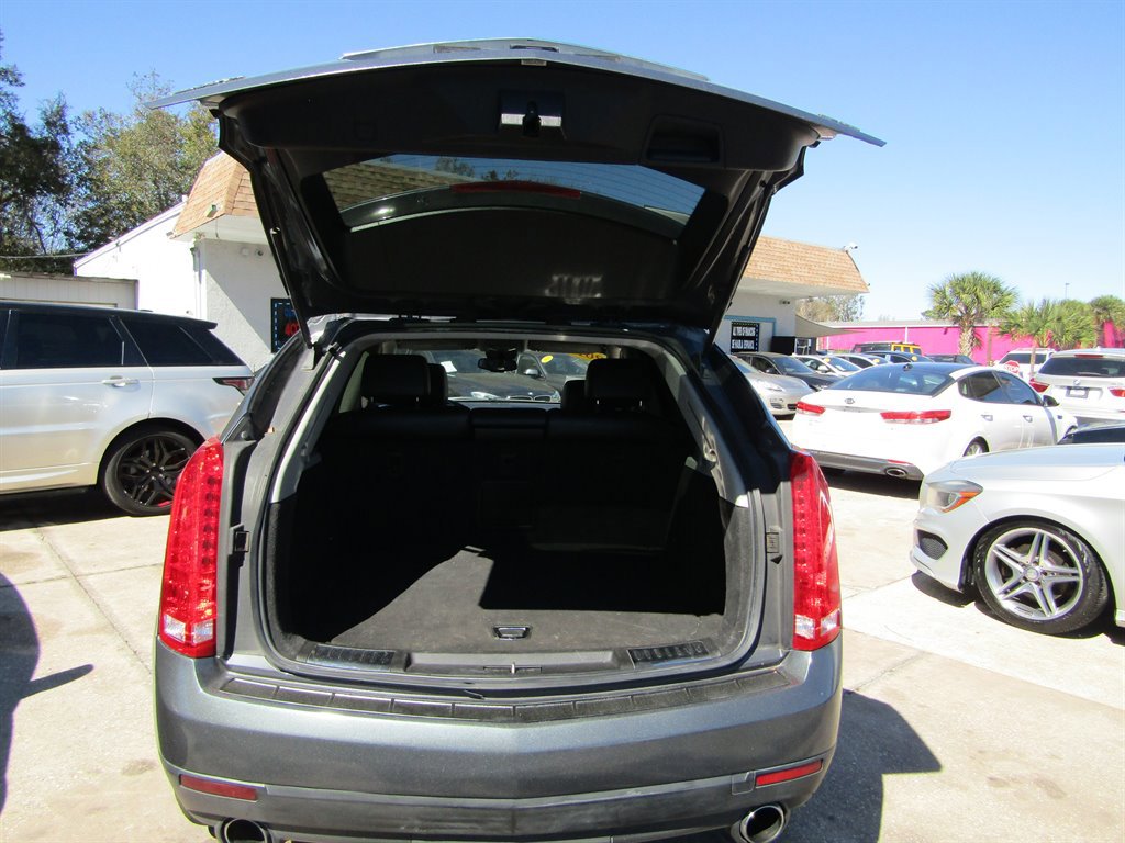 Used 2012 Cadillac SRX FWD image 7