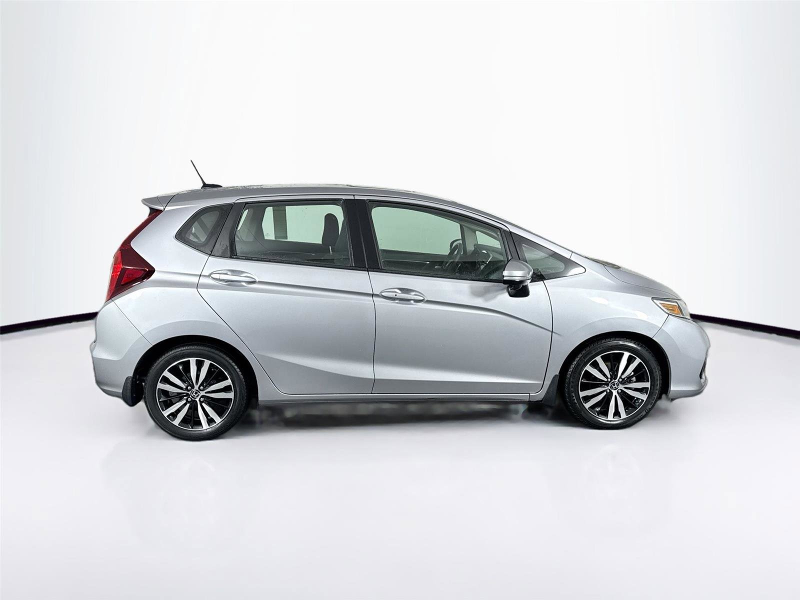 Used 2018 Honda Fit EX image 9