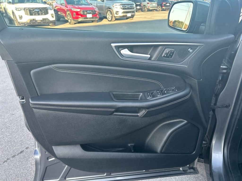Certified 2023 Ford Edge Titanium image 24