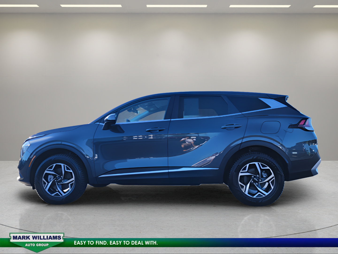 Used 2023 Kia Sportage LX AWD/4WD image 7