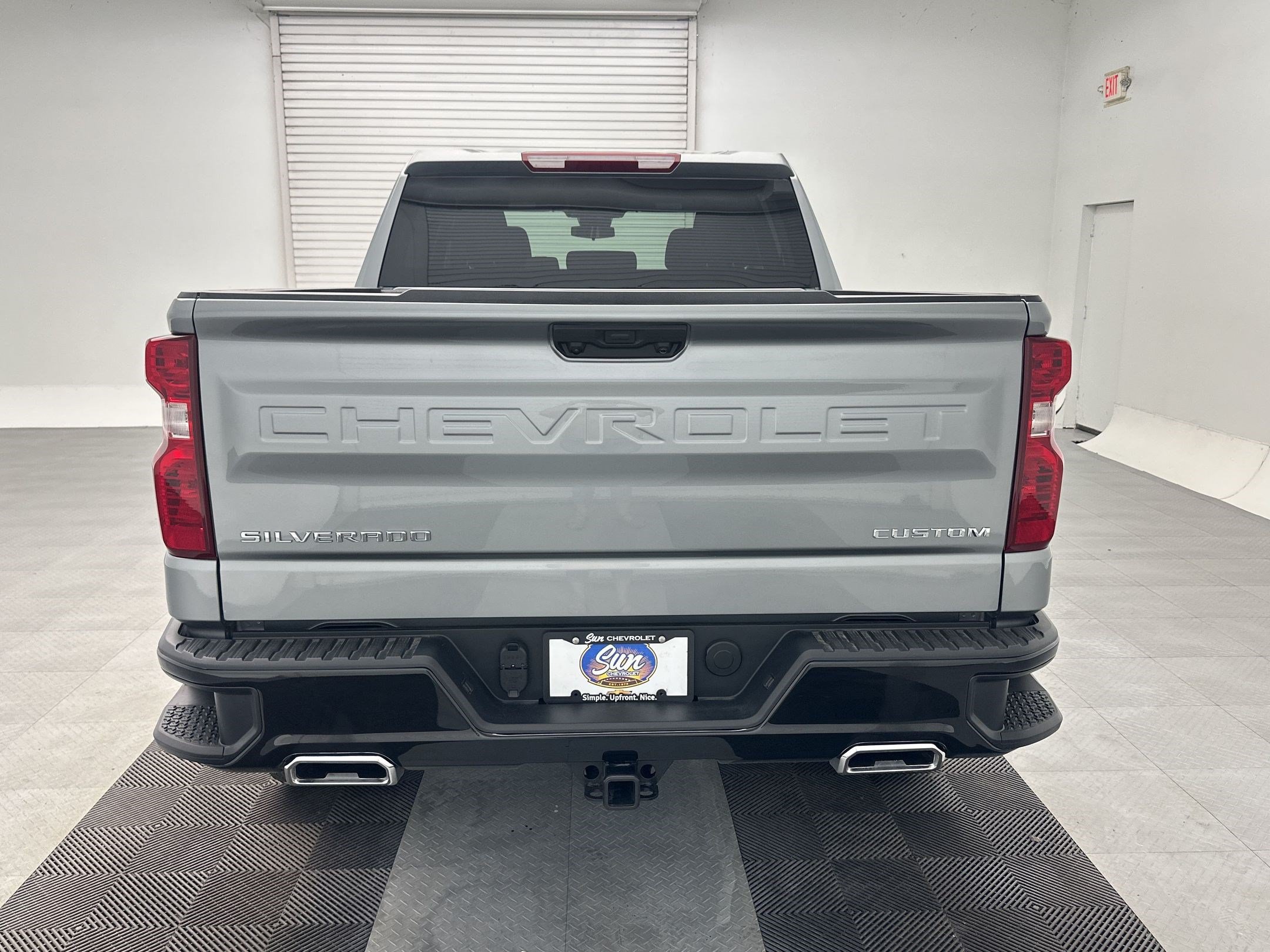 New 2026 Chevrolet Silverado 1500 Custom Trail Boss w/ LPO, Dark Essentials Package AWD/4WD image 10