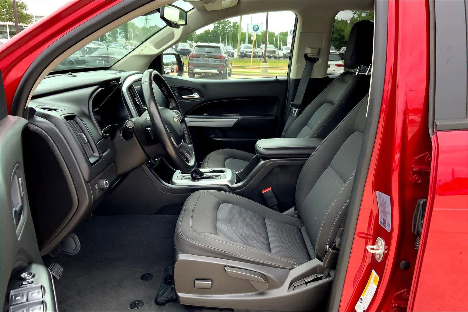 Used 2021 Chevrolet Colorado LT image 8