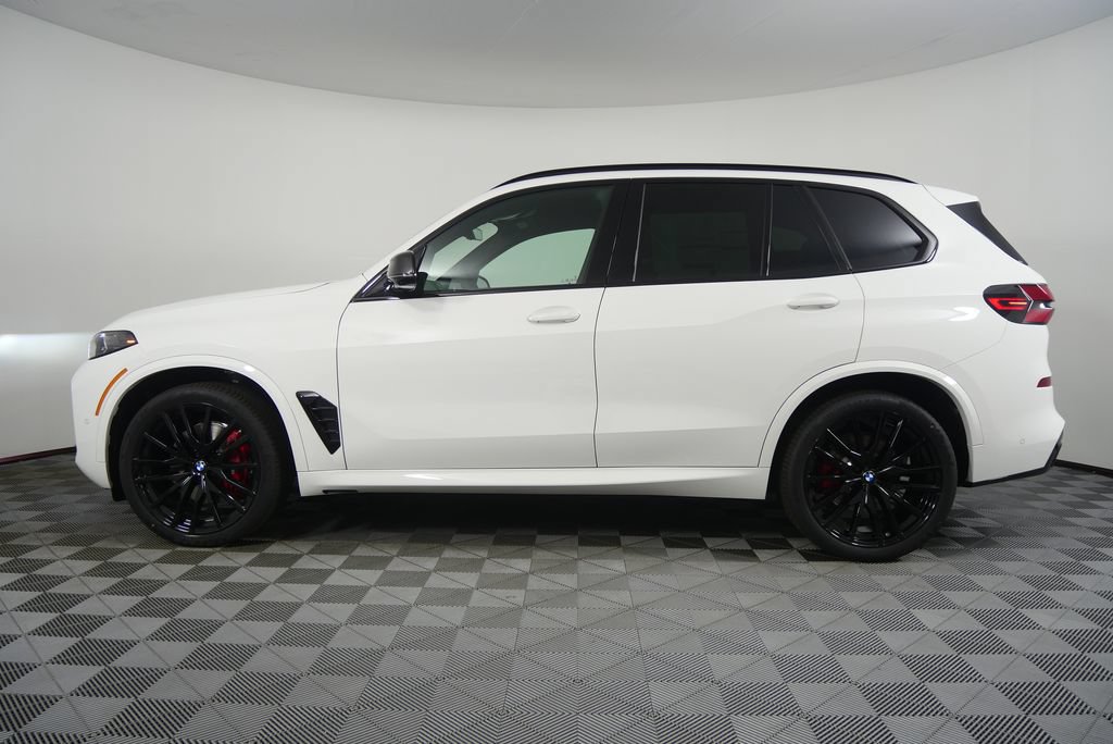 Used 2026 BMW X5 xDrive40i w/ M Sport Package AWD/4WD image 3