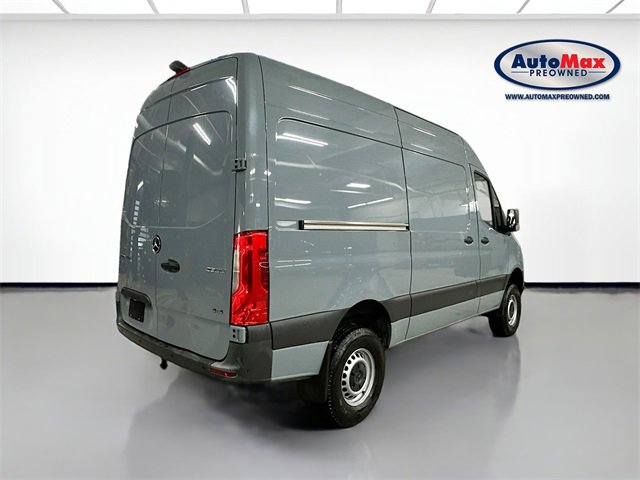 Used 2022 Mercedes-Benz Sprinter 144 Cargo image 2