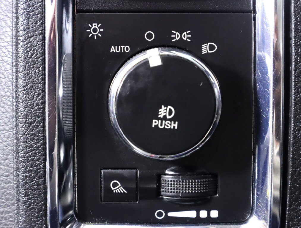 Used 2016 RAM 3500 Laramie w/ Sport Appearance Group image 10