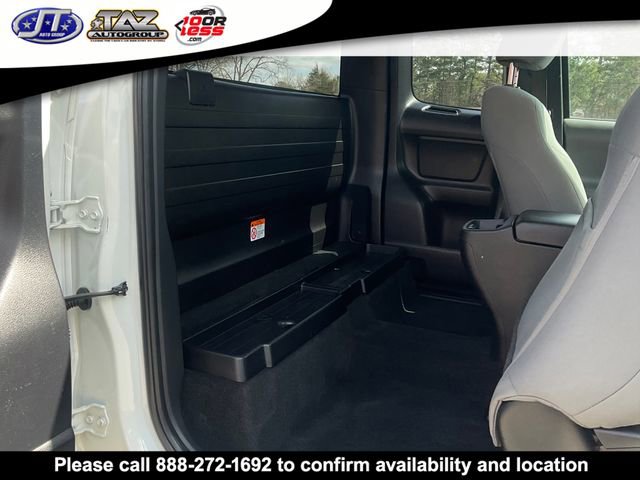 Used 2019 Toyota Tacoma SR image 12