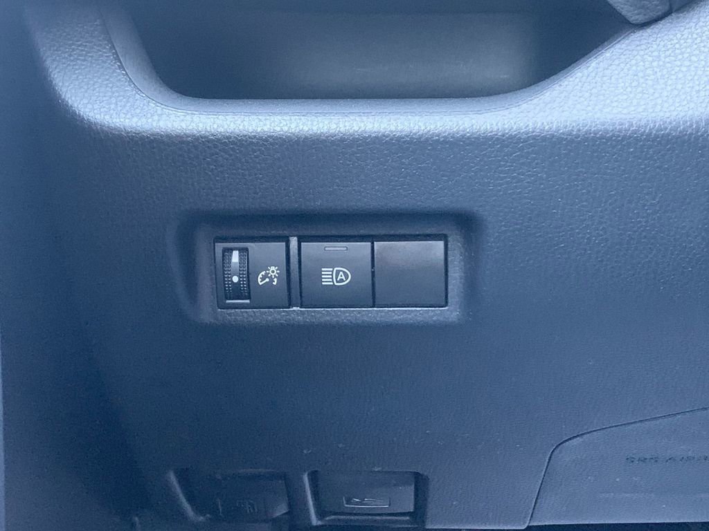 Used 2024 Toyota RAV4 XLE image 15