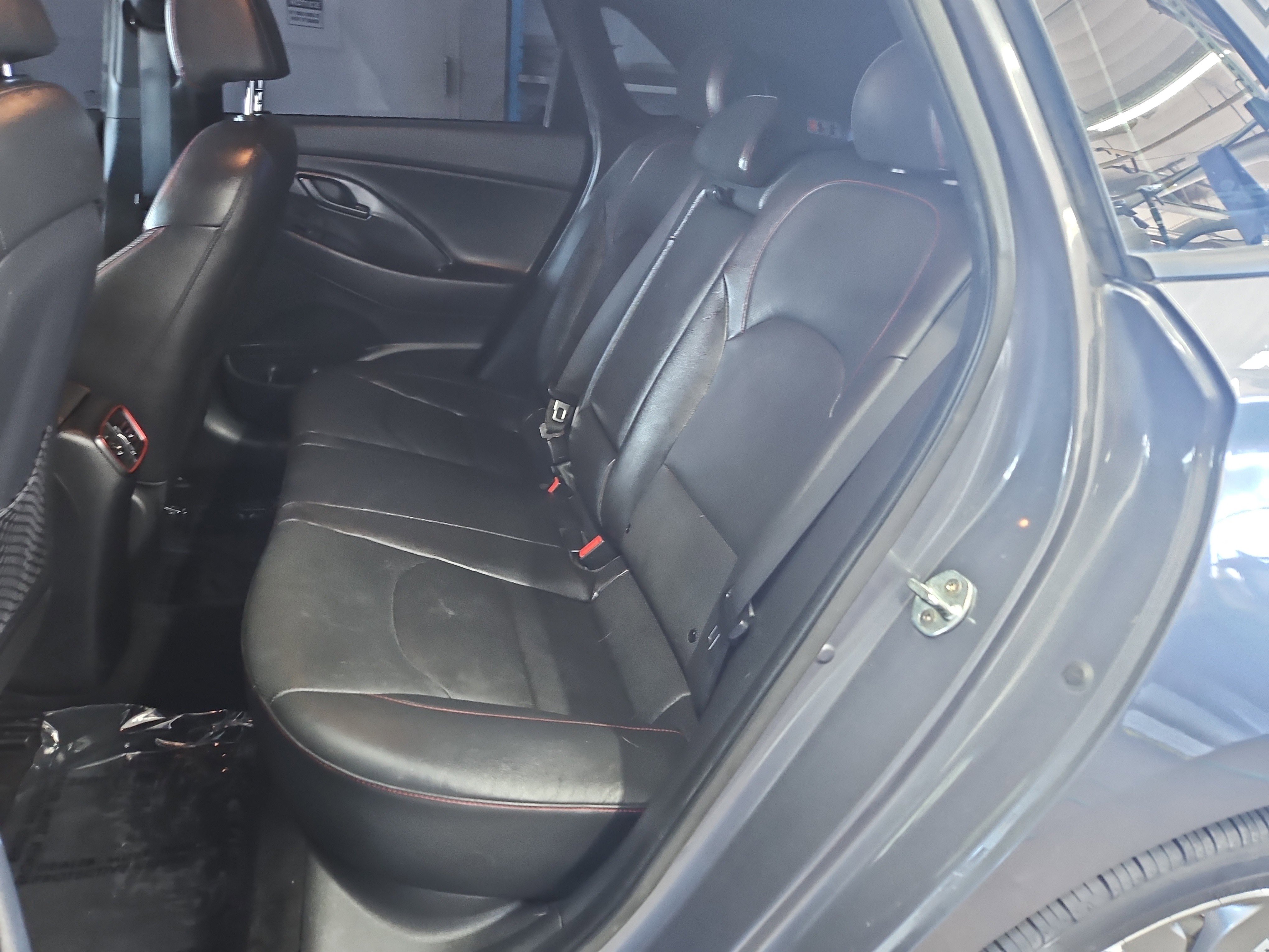 Used 2019 Hyundai Elantra GT N Line image 11