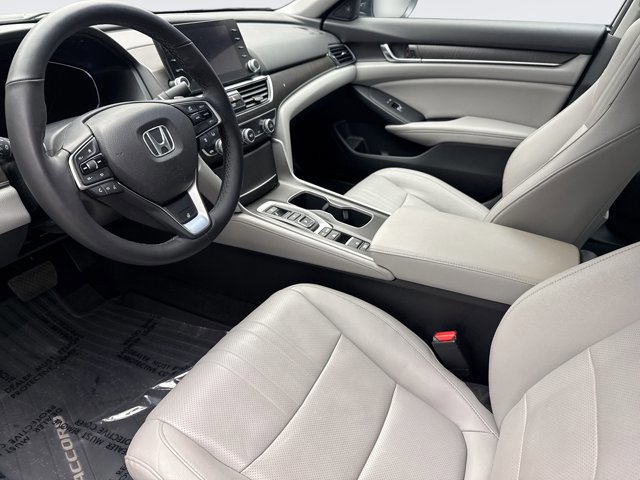 Used 2020 Honda Accord Touring image 10