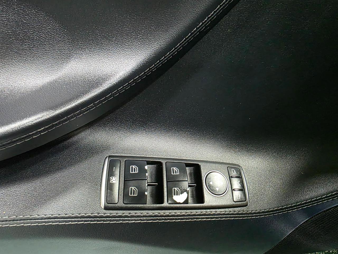 Used 2015 Tesla Model S 70D AWD/4WD image 17