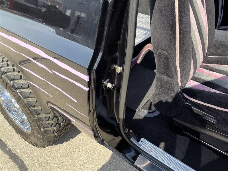 Used 1987 Chevrolet Blazer Silverado 2dr 4WD SUV image 54