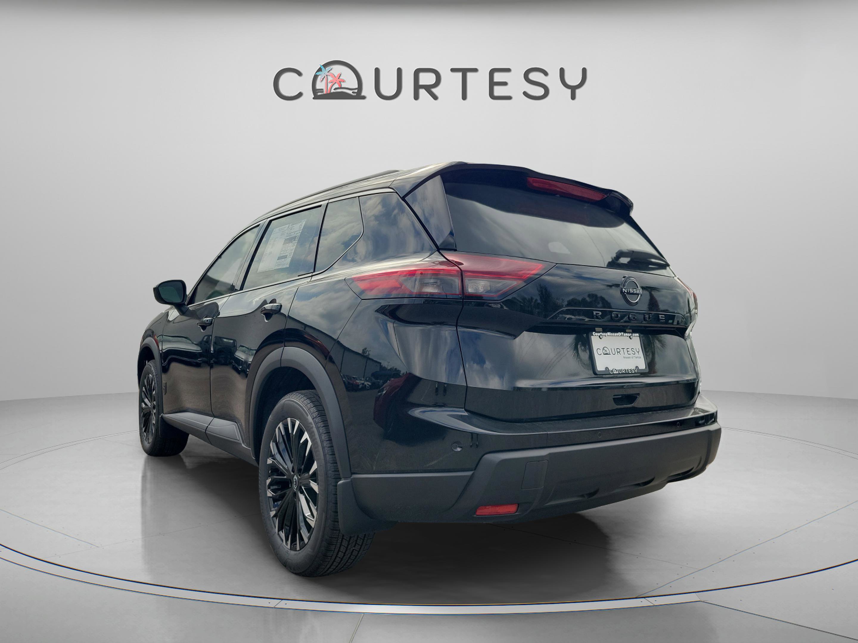New 2026 Nissan Rogue SV FWD image 4