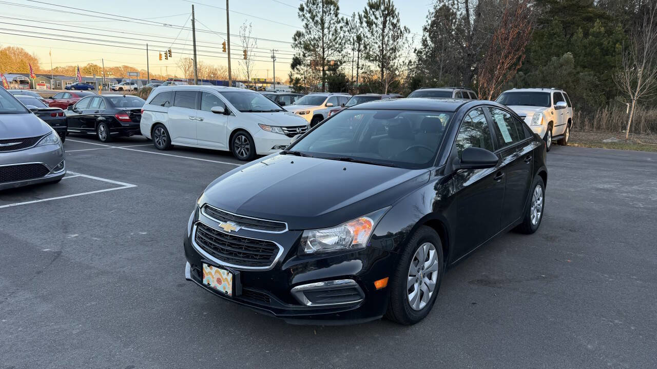 Used 2016 Chevrolet Cruze LS image 3