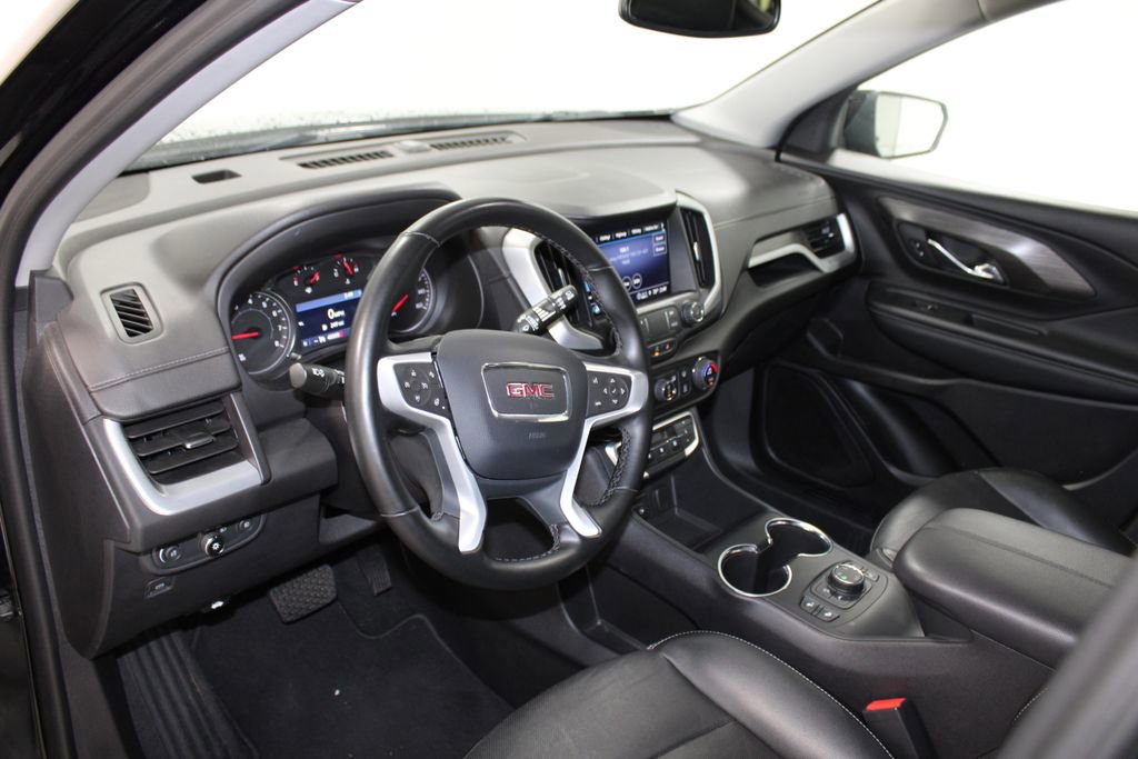 Used 2024 GMC Terrain SLT image 23