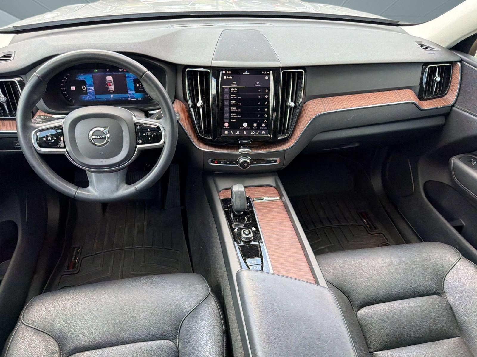 Certified 2024 Volvo XC60 B5 Plus AWD/4WD image 15