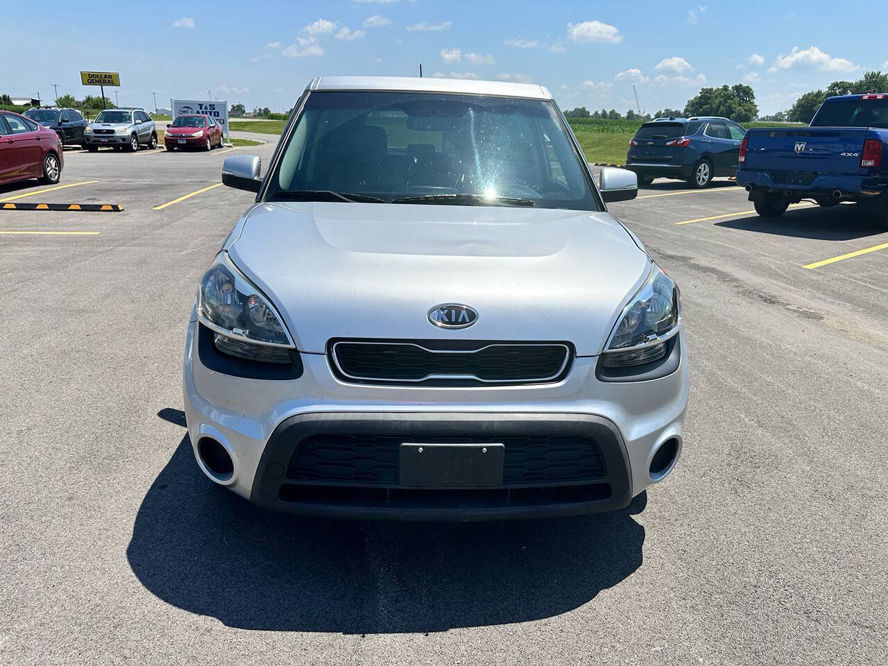 Used 2012 Kia Soul + FWD image 8