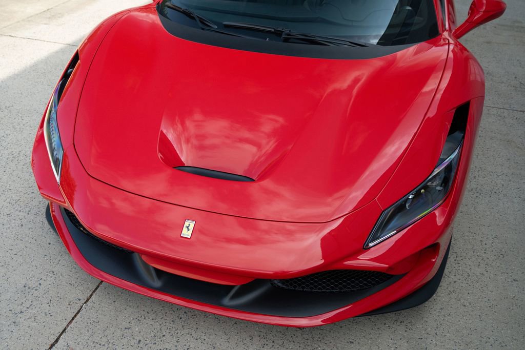 Used 2022 Ferrari F8 Tributo image 9