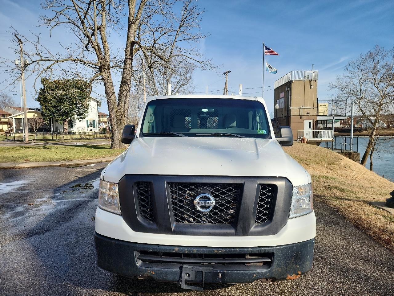 Used 2017 Nissan NV 2500 SV w/ Back Door Glass Package image 8