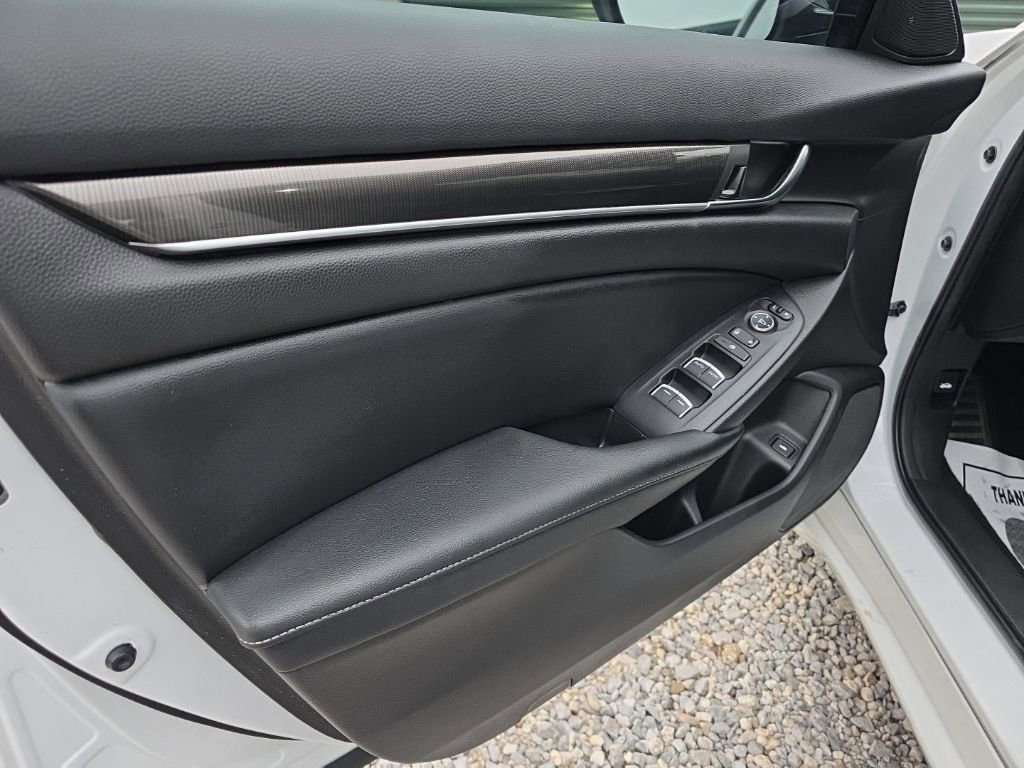 Used 2022 Honda Accord Sport image 11