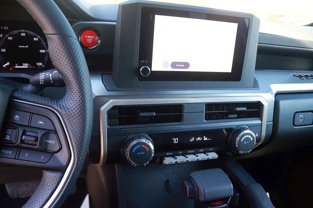 Used 2025 Toyota Tacoma TRD Off-Road AWD/4WD image 19