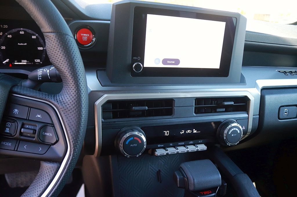 Used 2025 Toyota Tacoma TRD Off-Road AWD/4WD image 19