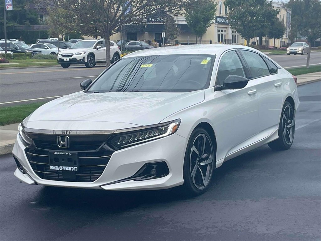 Certified 2022 Honda Accord Sport image 3