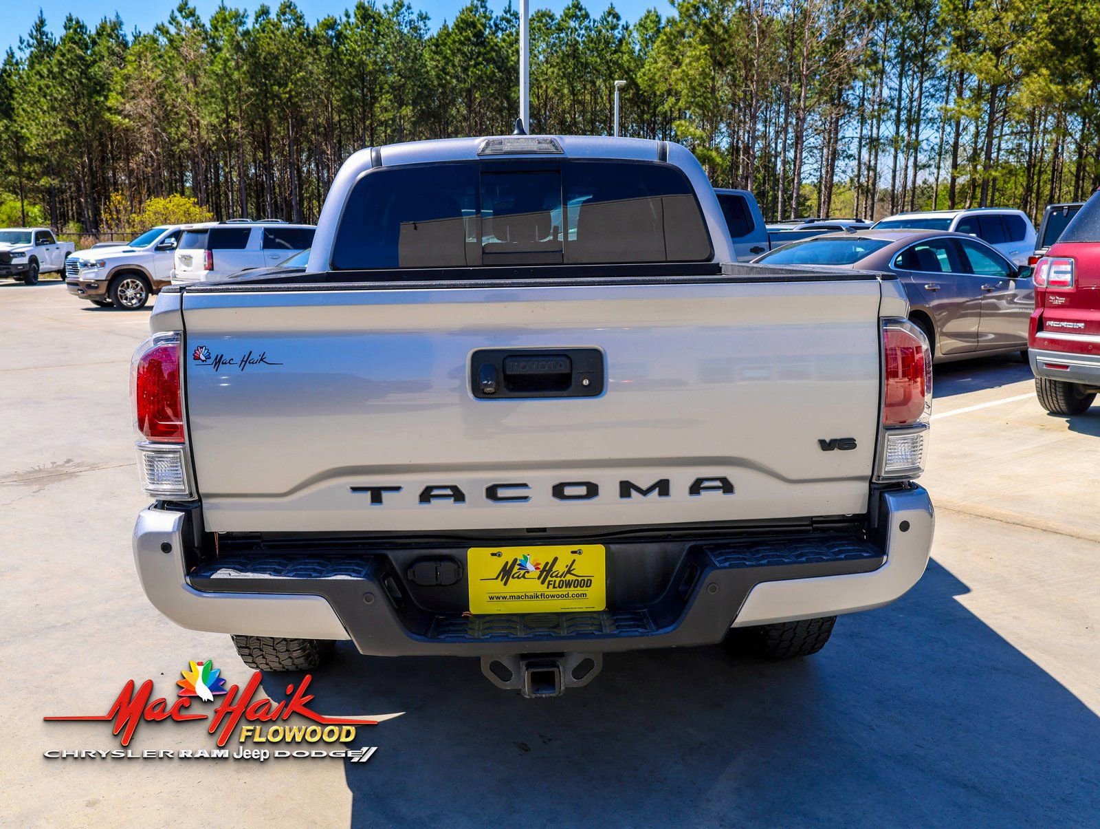 Used 2020 Toyota Tacoma TRD Off-Road w/ Advanced Technology Package image 7