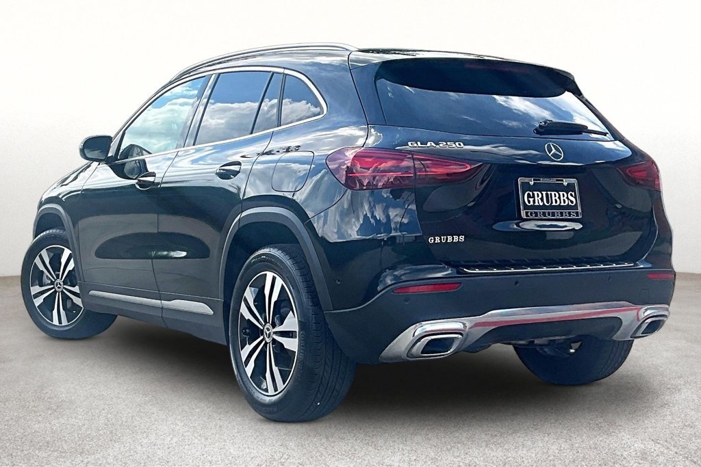 Used 2025 Mercedes-Benz GLA 250 image 16