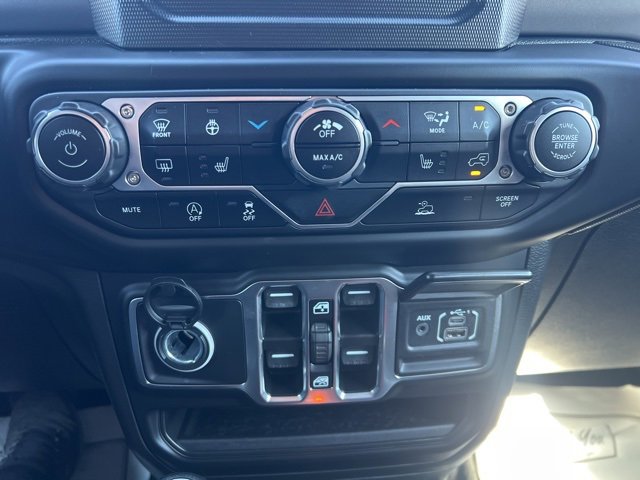 Used 2023 Jeep Wrangler Sport S image 33