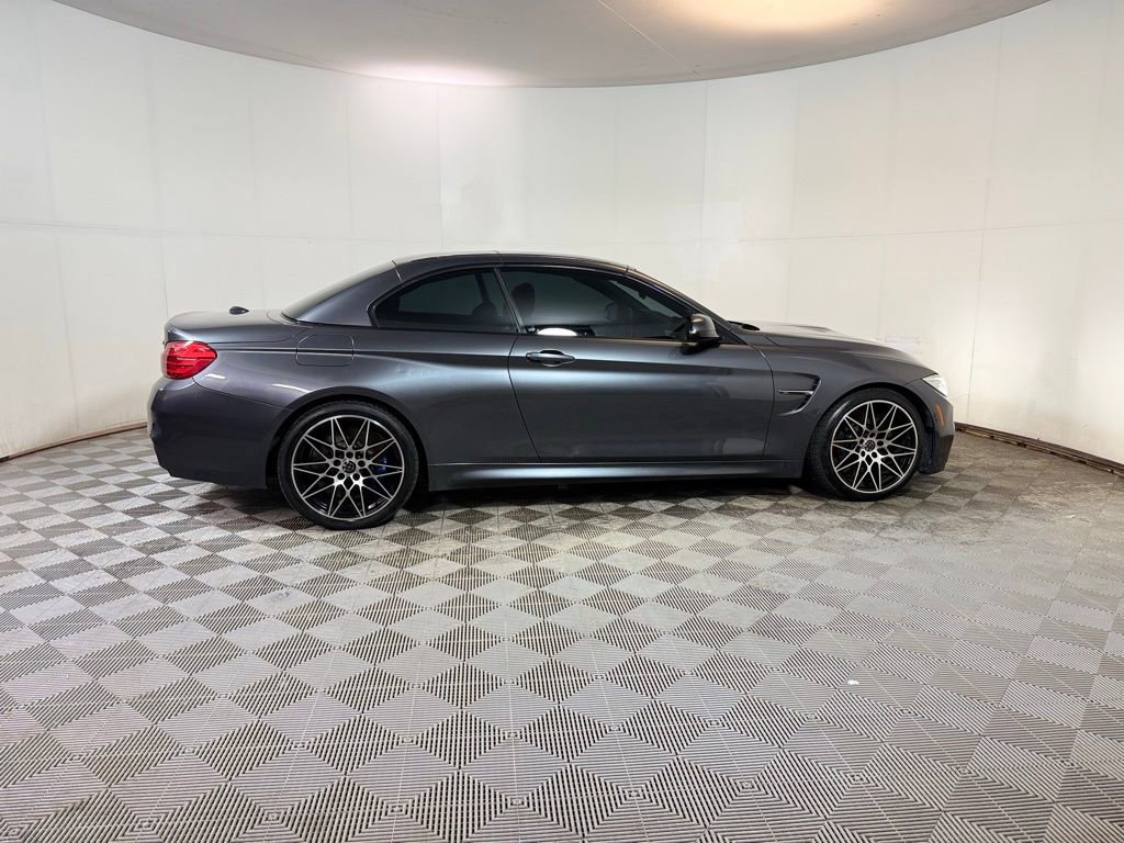 Used 2016 BMW M4 Convertible image 8