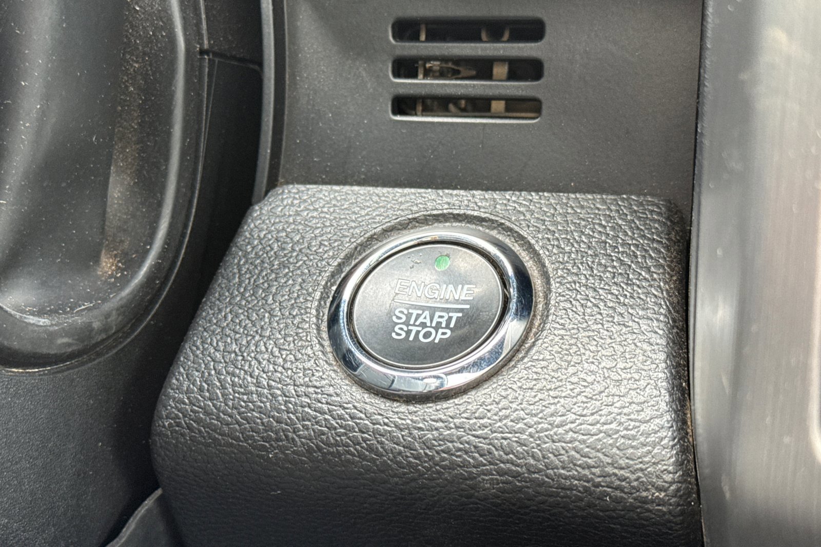 Certified 2021 Ford F250 Platinum w/ FX4 Off-Road Package image 22