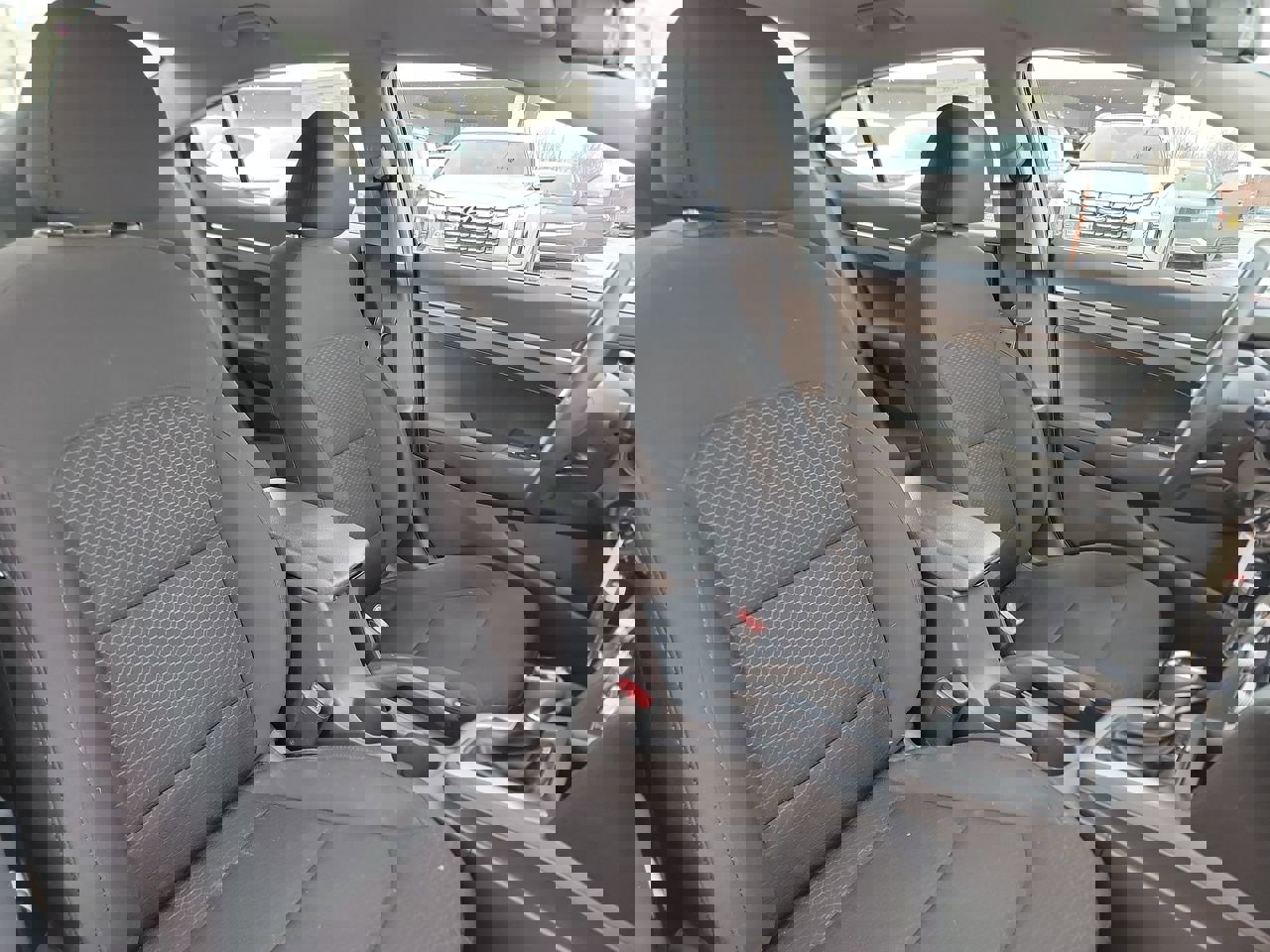 Used 2020 Hyundai Elantra SE w/ Cargo Package (C1) image 19