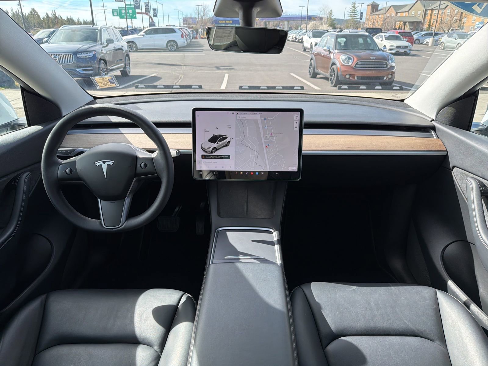 Used 2021 Tesla Model Y Standard Range image 10