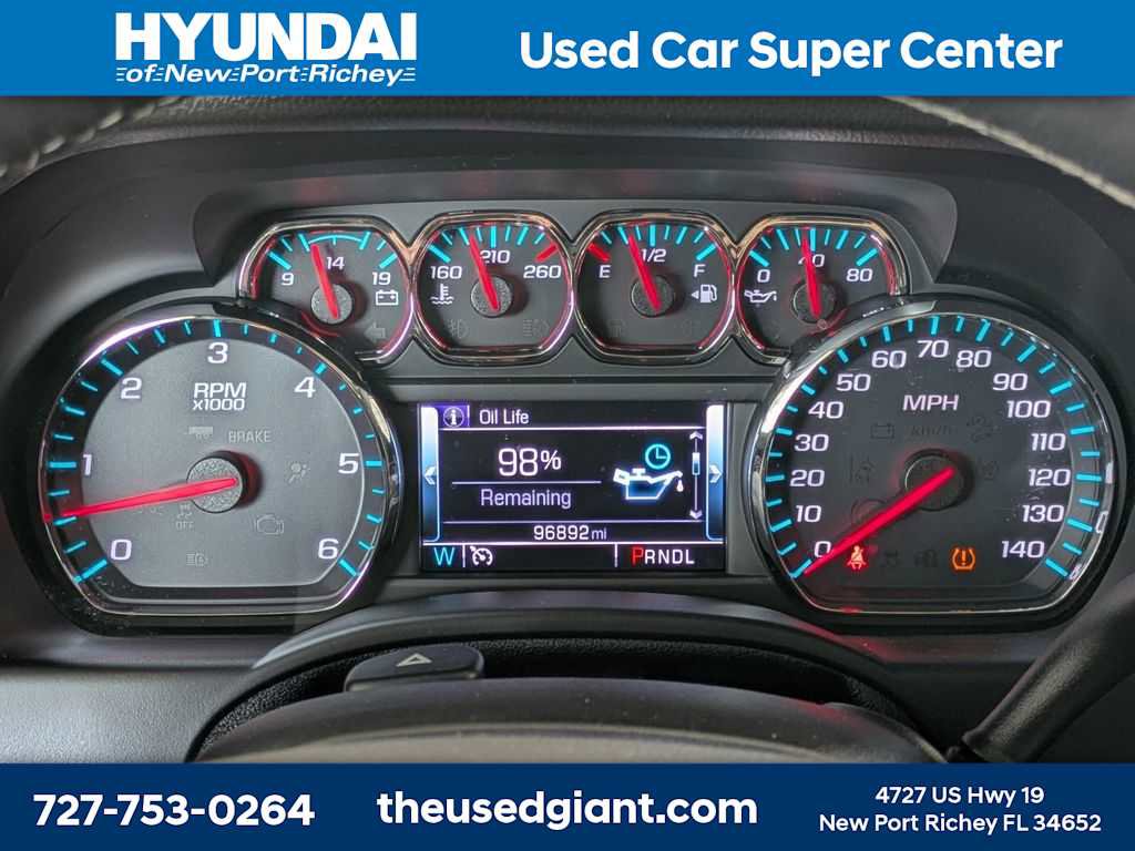 Used 2018 Chevrolet Suburban Premier RWD image 39