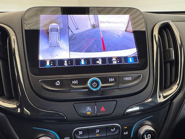 Used 2023 Chevrolet Equinox RS w/ RS Leather Package FWD image 9