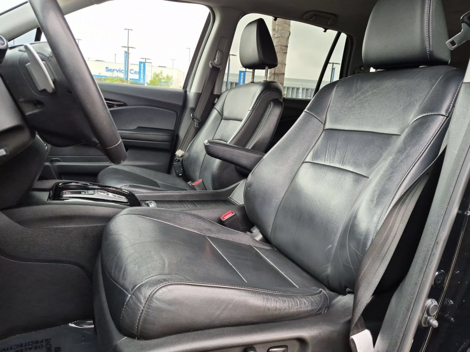 Used 2017 Honda Pilot Touring image 22