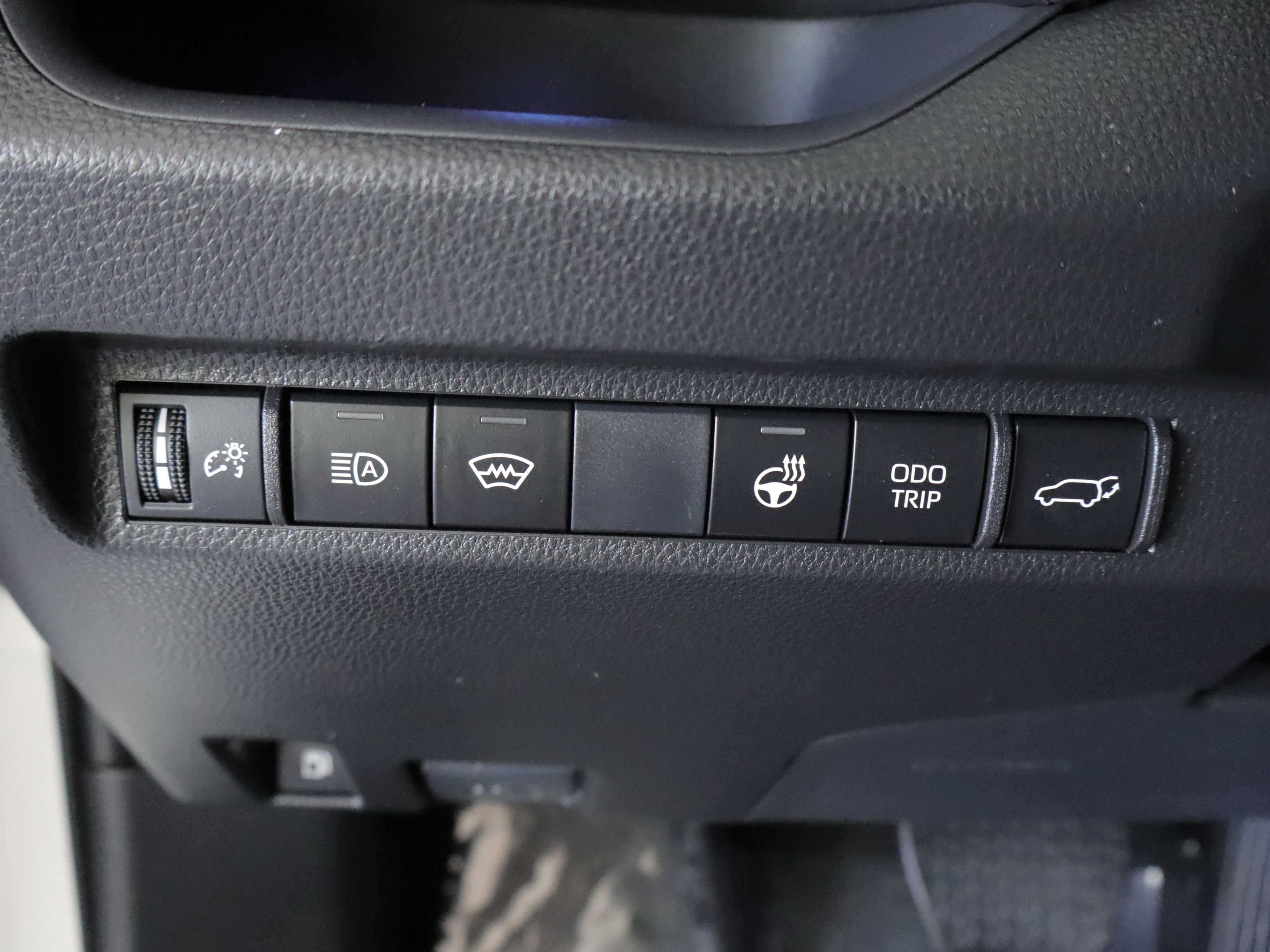Used 2023 Toyota RAV4 XSE w/ Weather Package AWD/4WD image 19