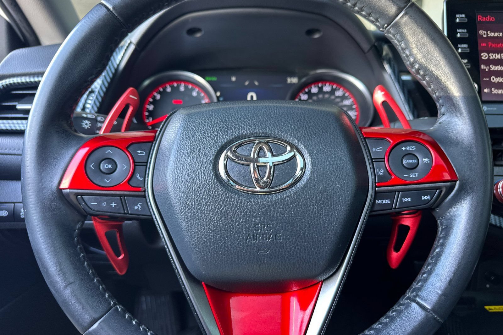 Used 2022 Toyota Camry XSE FWD image 19