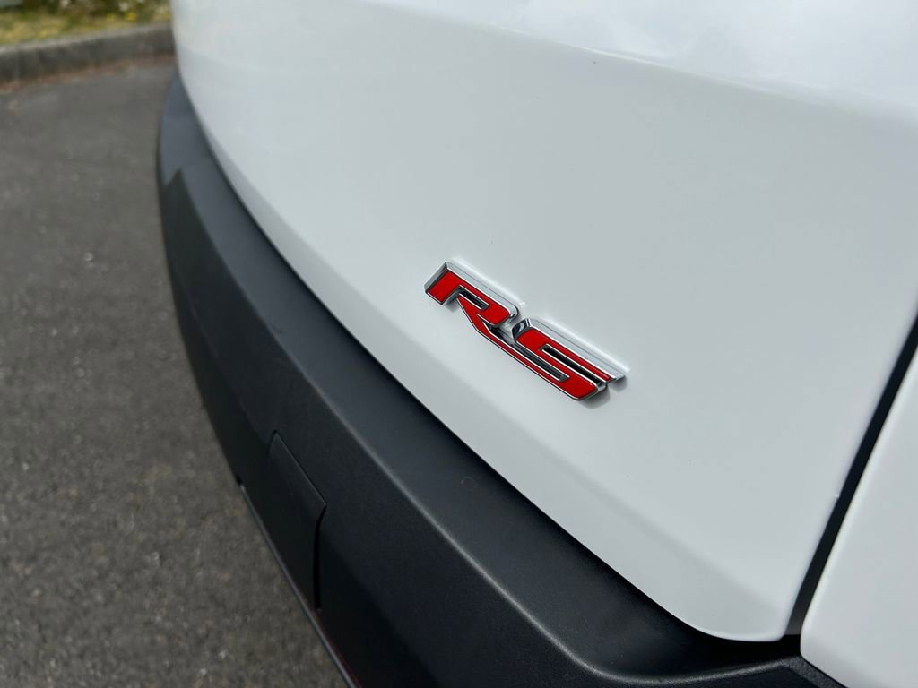 Used 2023 Chevrolet Traverse RS image 33