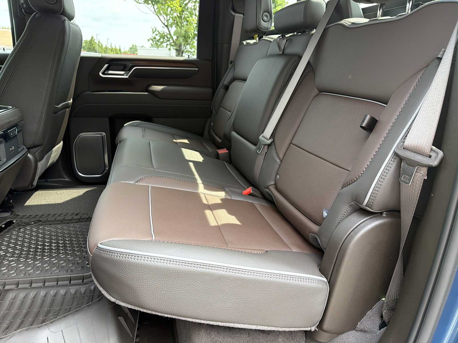 New 2026 GMC Sierra 2500 Denali w/ Denali Reserve Package AWD/4WD image 29