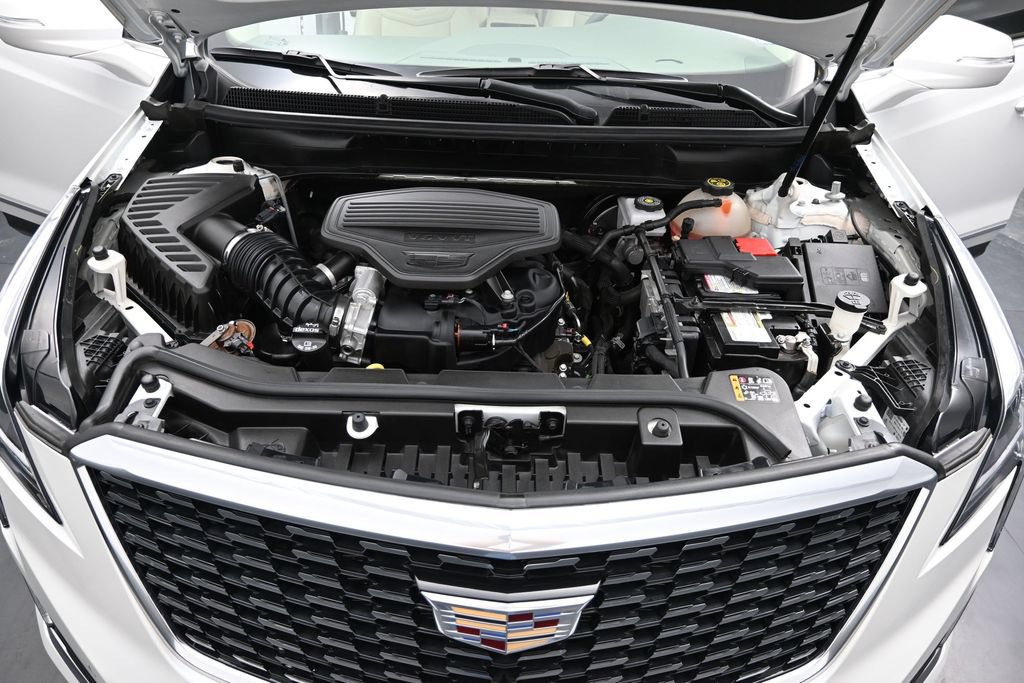 Used 2021 Cadillac XT5 Premium Luxury w/ LPO, Floor Liner Package AWD/4WD image 22