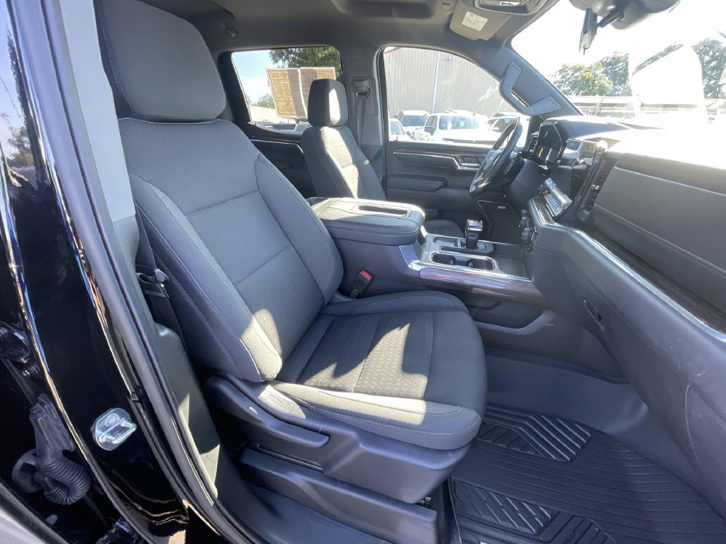 Certified 2022 Chevrolet Silverado 1500 LT Trail Boss w/ Convenience Package II AWD/4WD image 28