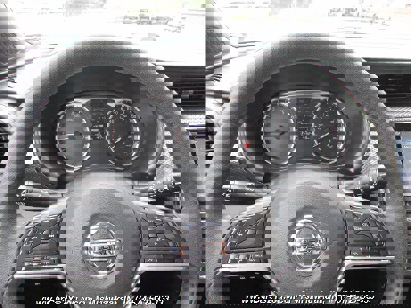 Used 2020 Nissan Kicks S image 21