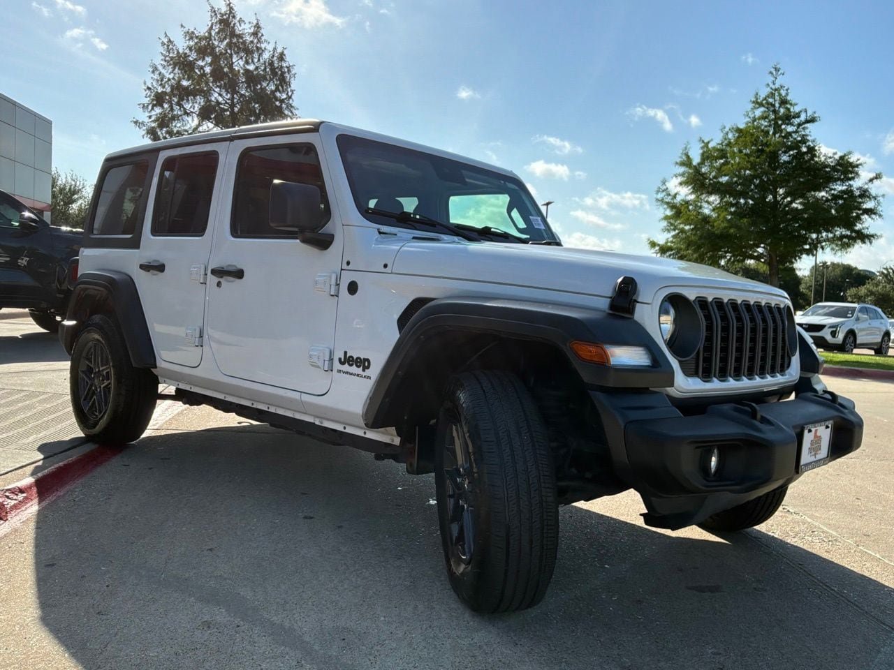 Used 2025 Jeep Wrangler Unlimited Sport AWD/4WD image 4