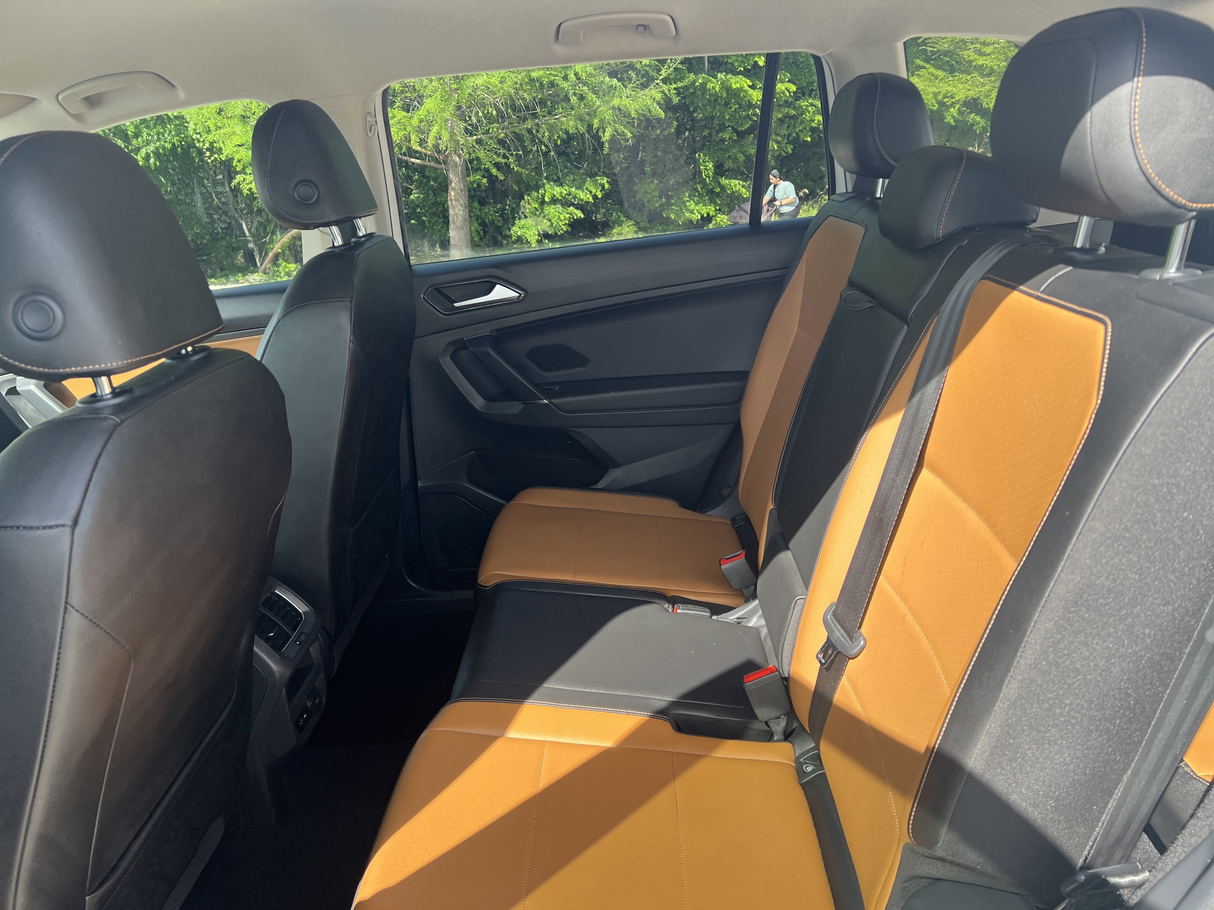 Used 2018 Volkswagen Tiguan SE image 28