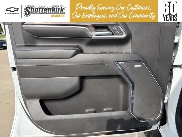 Used 2024 Chevrolet Silverado 2500 LTZ w/ LTZ Plus Package AWD/4WD image 4