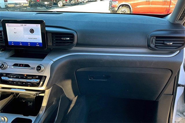 Used 2020 Ford Explorer XLT w/ Comfort Package image 21